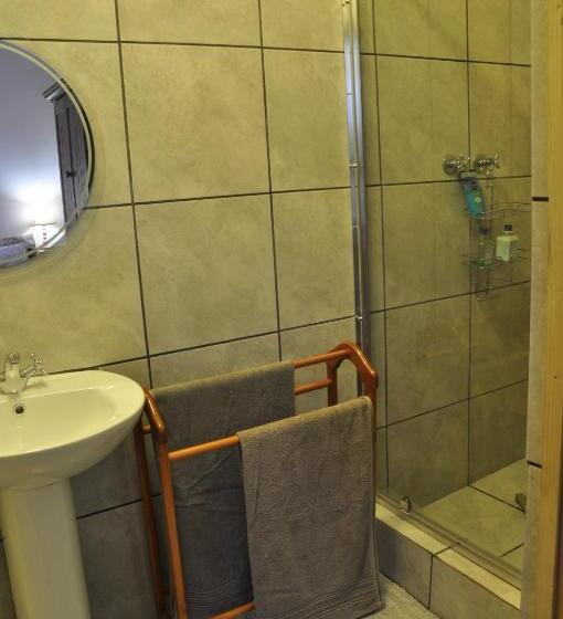 غرفة ديلوكس, Huisie Ommie Hoek