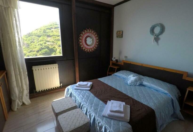 חדר סופריור עם מיטת קינג, Sunset View