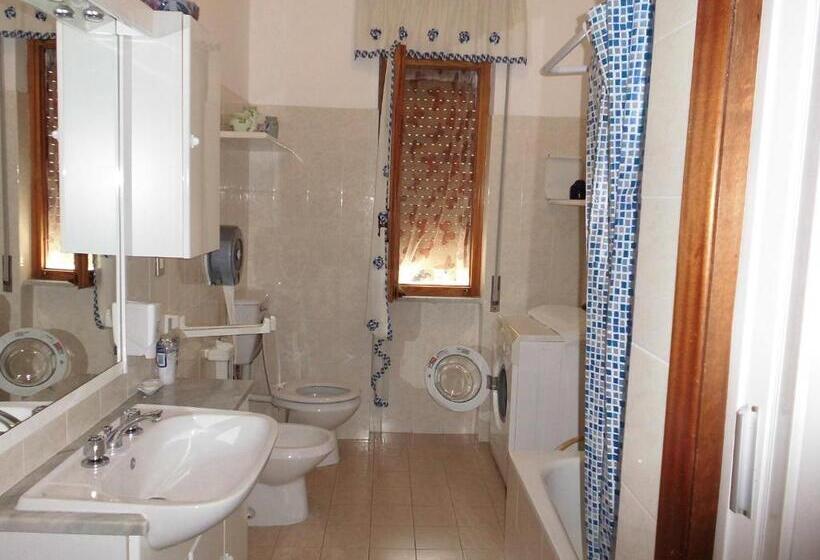 غرفة قياسية ثلاثية مزودة بشرفة, La Margherita Di Teriasca