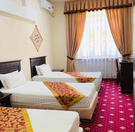 חדר סטנדרט לשלושה, Yangi Sharq