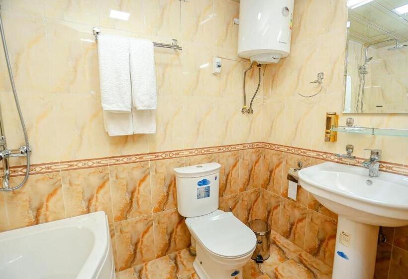 סוויטה, Yangi Sharq