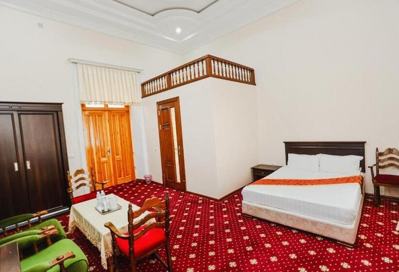 סוויטה, Yangi Sharq