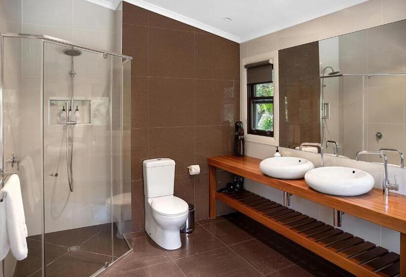 Дом 2 Спальни, Away Guesthouse  Away On Shirley Lane