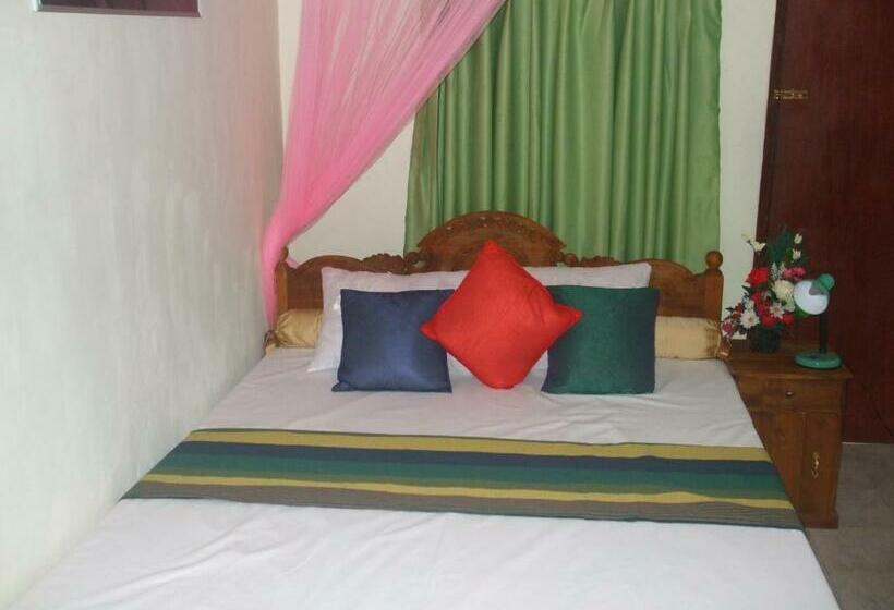 Семейный Номер, Daffon Guest House