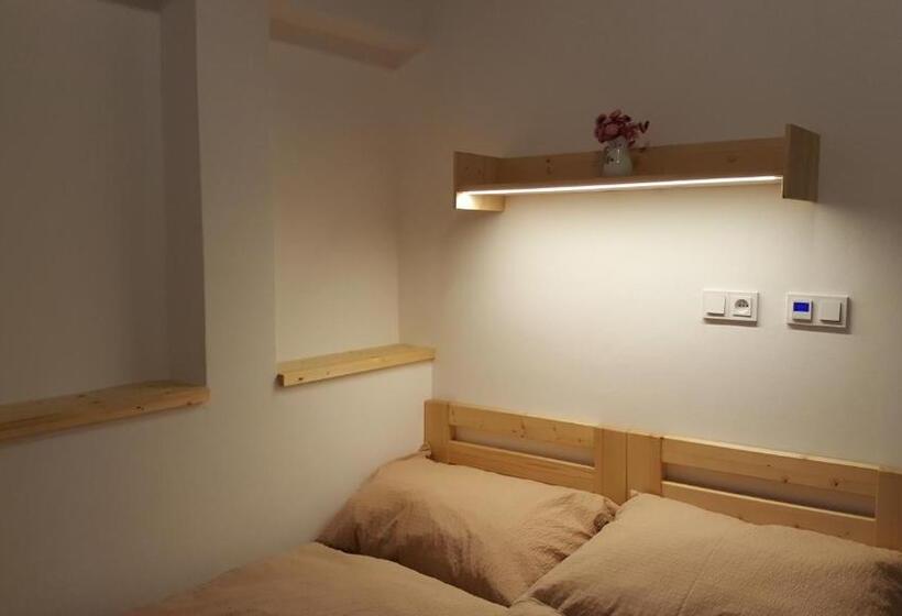 스탠다드 트리플 룸 가든 전망, Dum Bratri Capku