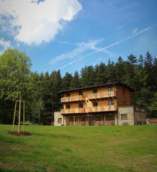 스탠다드 트리플 룸 가든 전망, Dum Bratri Capku