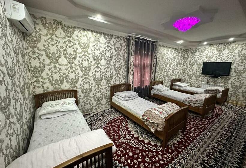 غرفة قياسية رباعية, Hayat Guesthouse Nuratau Mountains