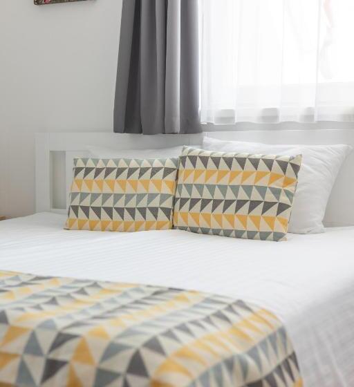 اتاق لوکس با چشمانداز شهر, Rooftop City Residence With Deep Garage