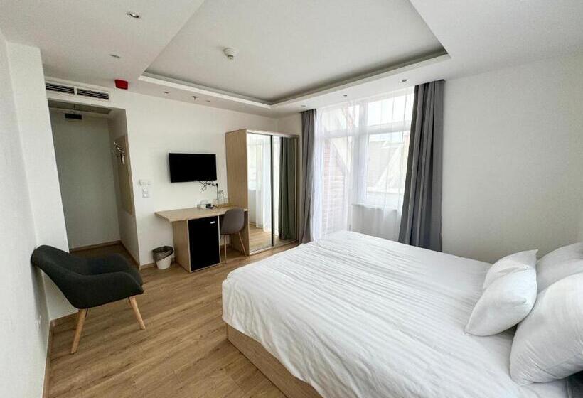 اتاق لوکس با چشمانداز شهر, Rooftop City Residence With Deep Garage