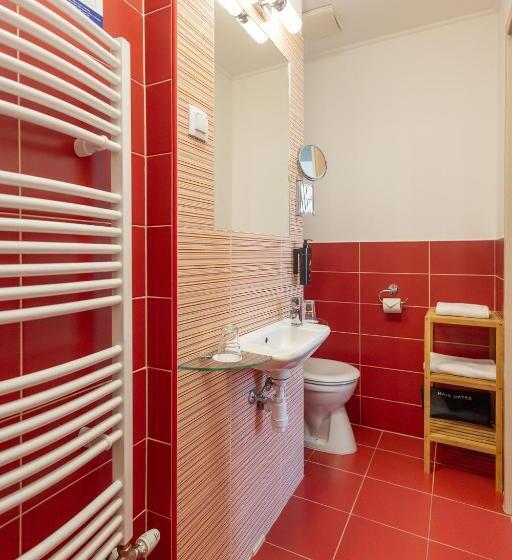 اتاق لوکس با چشمانداز شهر, Rooftop City Residence With Deep Garage