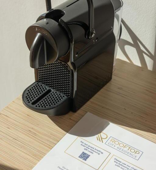 اتاق لوکس با چشمانداز شهر, Rooftop City Residence With Deep Garage