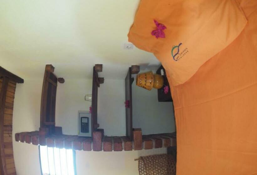 اتاق استاندارد با چشمانداز دریا, La Case Sakalava