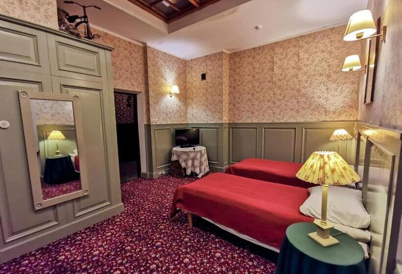 اتاق استاندارد, Laitse Castle