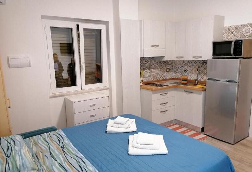 Студия Deluxe, Parco Dei Gerani Il Monolocale Studio