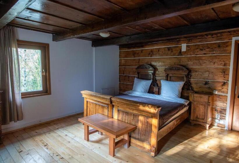 2 Bedroom Suite with Balcony, Pensiunea Casa Bunicilor