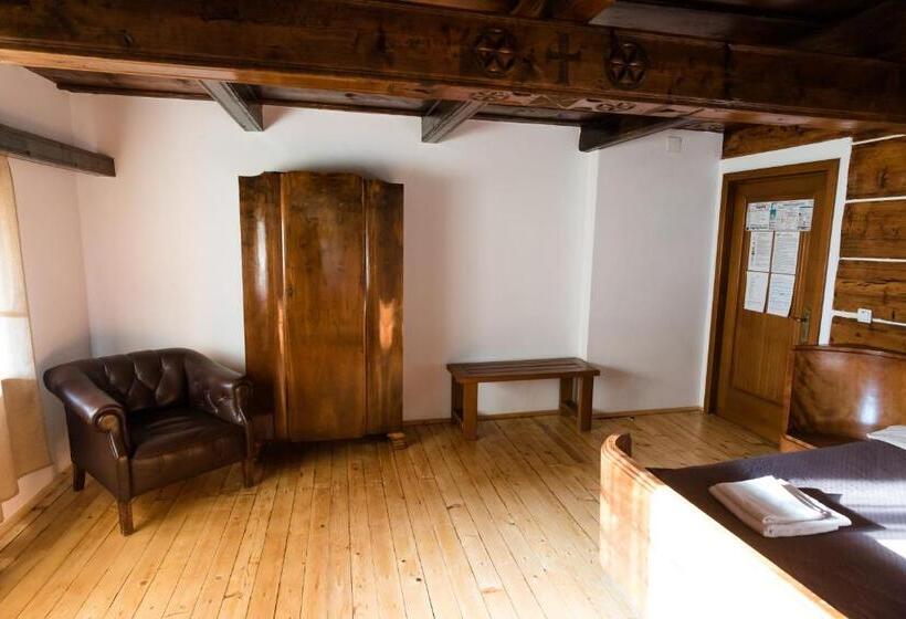 2 Bedroom Suite with Balcony, Pensiunea Casa Bunicilor