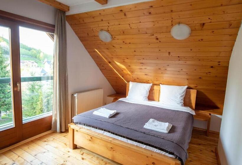 스탠다드 룸 킹사이즈 침대, Pensiunea Casa Bunicilor