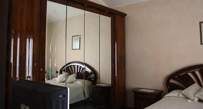 اتاق لوکس با بالکن و چشم‌انداز دریا, B&b Angolo Di Paradiso