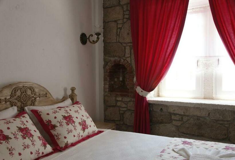 اتاق استاندارد, Ciftekuyu