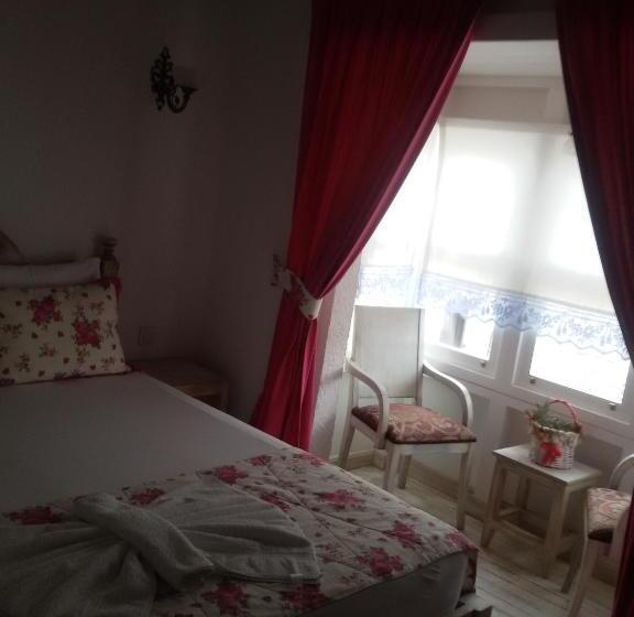 اتاق اکونومی, Ciftekuyu