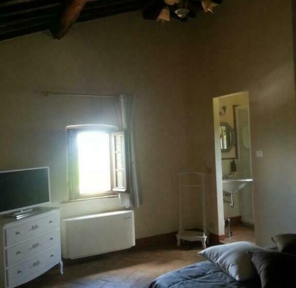 חדר דלוקס, Agriturismo Le Torri Di Porsenna