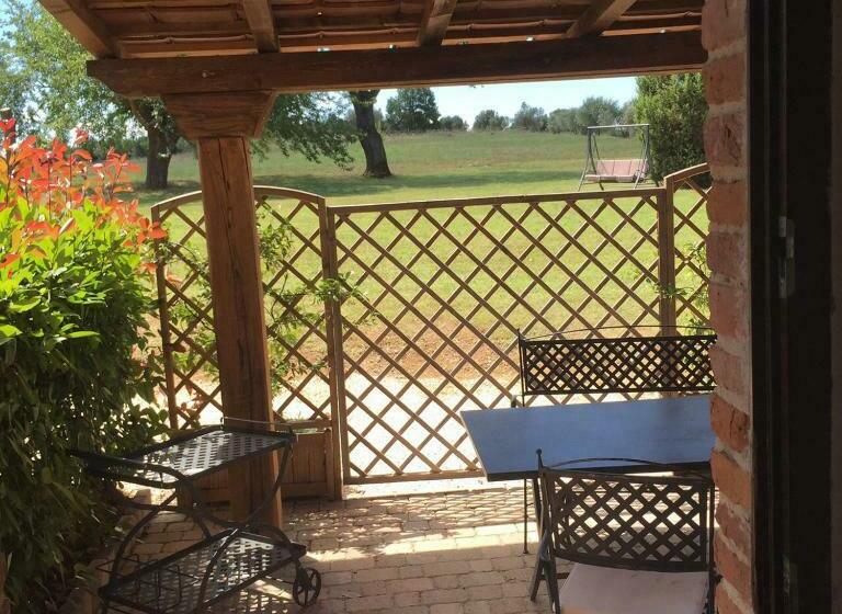 סוויטת ג'וניור נוף לגינה, Agriturismo Le Torri Di Porsenna