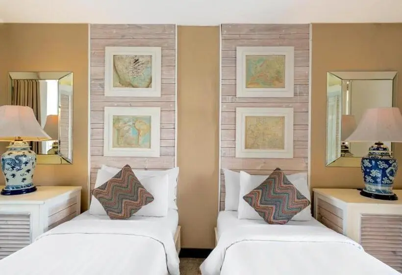 デラックスルーム, The Kanjeng Suites Petitenget