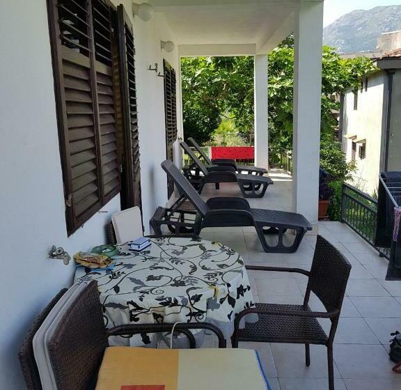 Suite with Terrace, Apartmani Sara