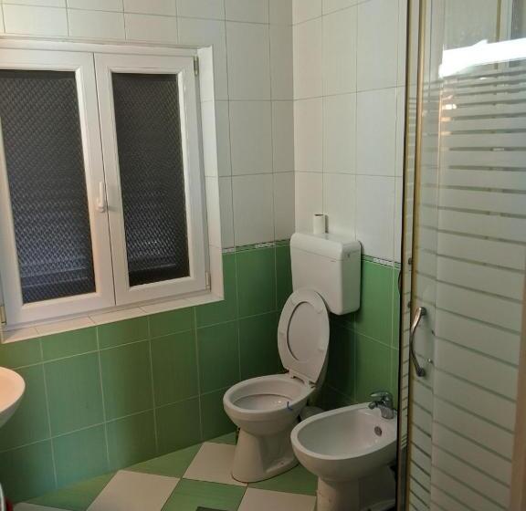 استودیوی لوکس, Apartmani Sara
