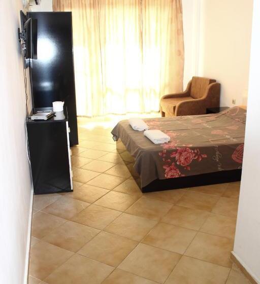 标准间, Tangra Guest House