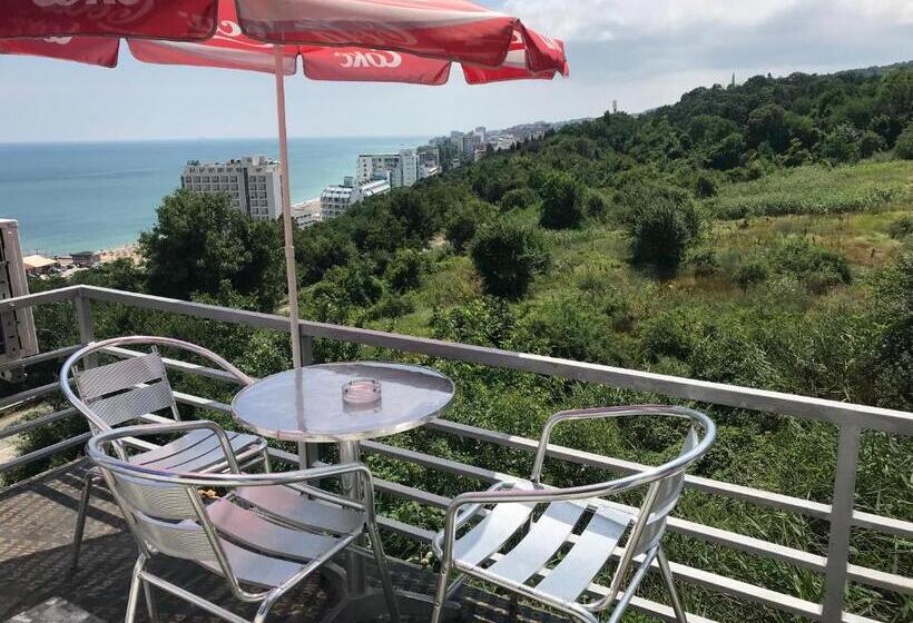 Habitació Triple Estàndard amb Vistes, Villa Jackie