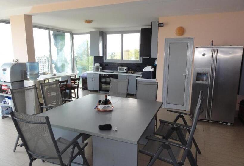 Vila 3 Dormitoris, Villa Jackie