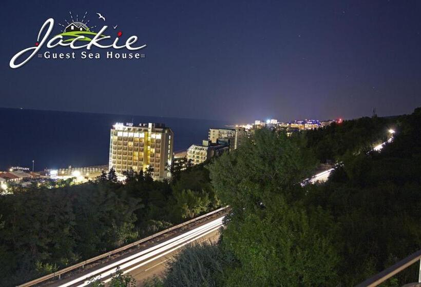 Vila 3 Dormitoris, Villa Jackie