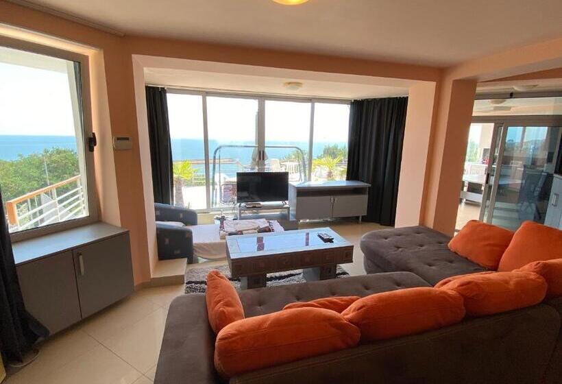 Suite Deluxe Vista Mar, Villa Jackie