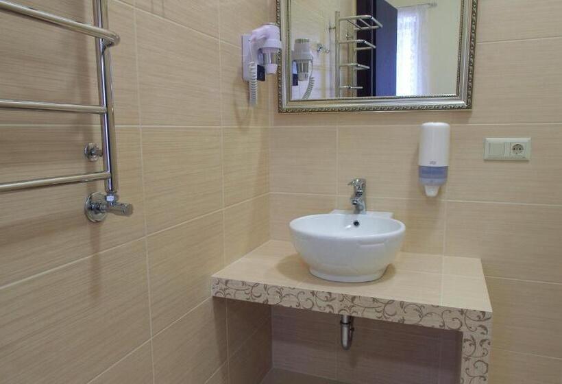 اتاق عادی, New Life