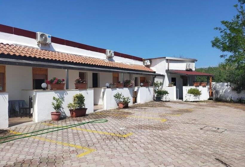 Номер Стандарт, All'antico Pozzo