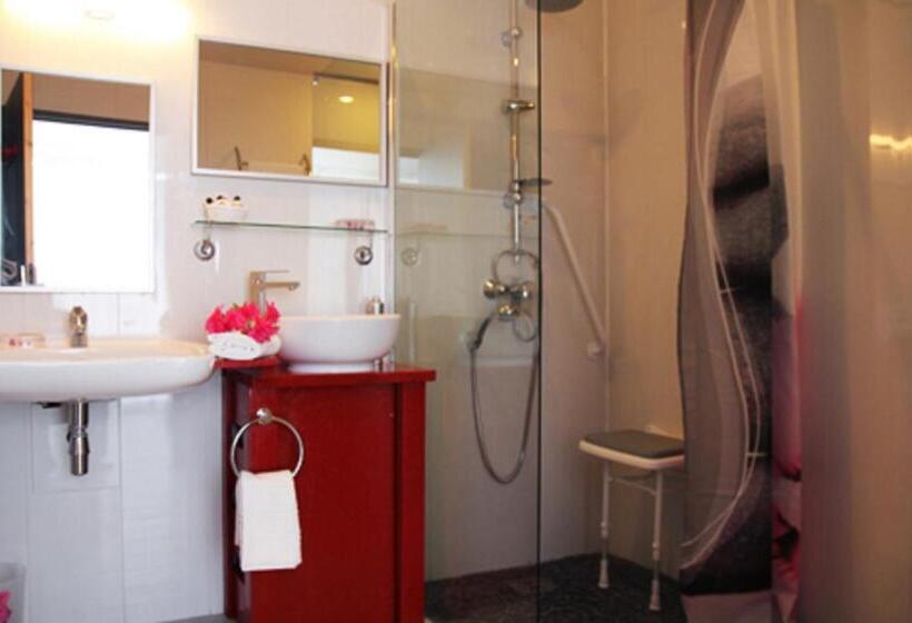 패밀리 룸, Du Porge