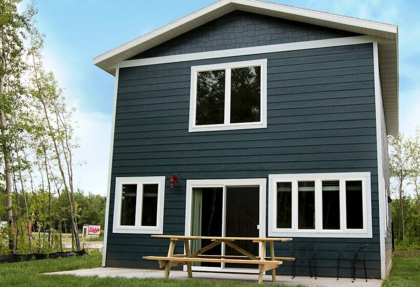 كابينة, Eddy's Resort