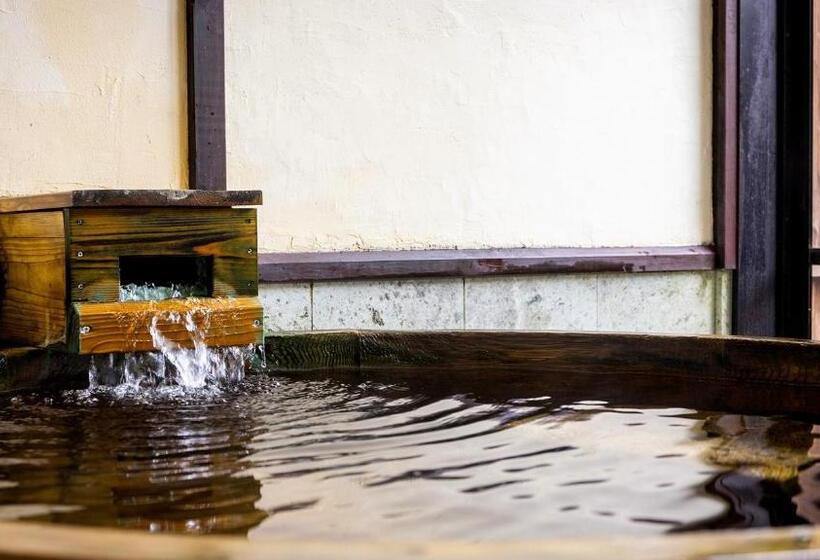 חדר סטנדרט, Kagariya