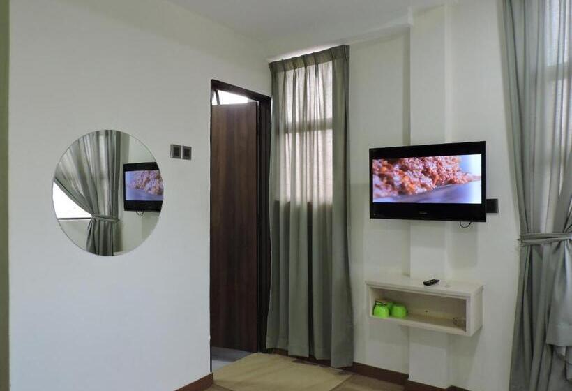 סטודיו דלוקס, Merlin