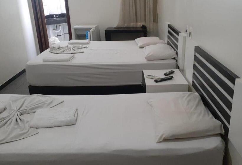 豪华三人间, Oft Neve S