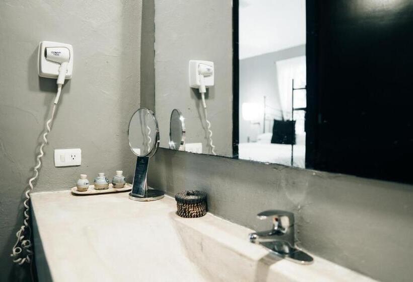 带大床的套房, Piedra De Agua Palenque