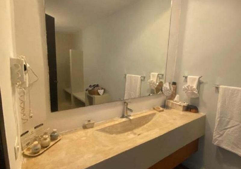 带大床的套房, Piedra De Agua Palenque