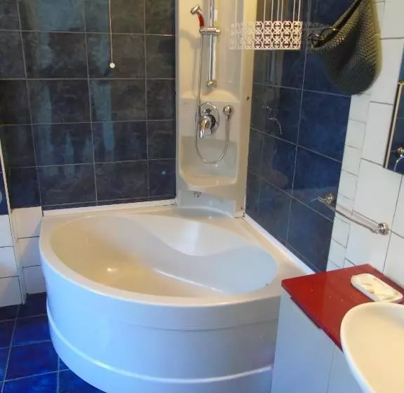 Apartament 1 Dormitori Vista Jardí, Rainbow