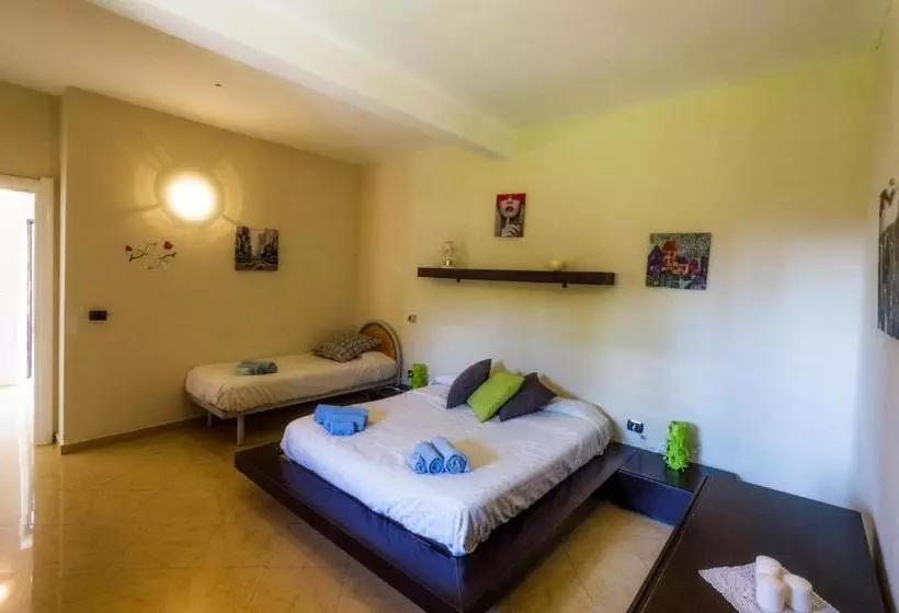 Apartament 1 Dormitori Vista Jardí, Rainbow