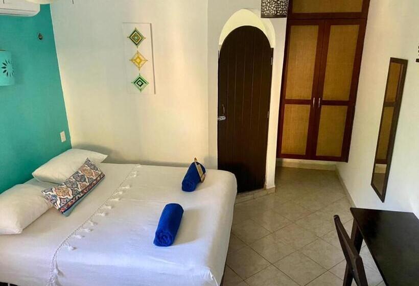 غرفة قياسية, Luna De Plata