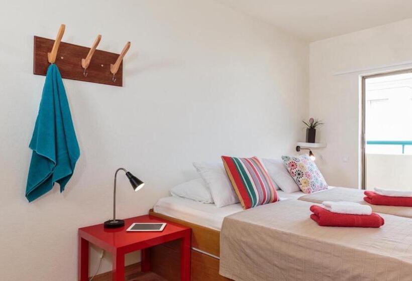 חדר משפחתי, Stay Rhodes Hostel & Bar