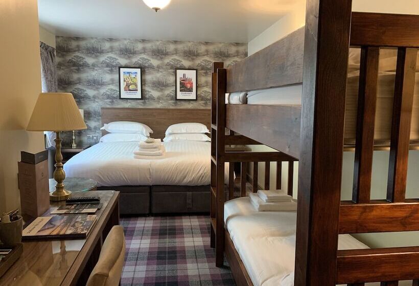 패밀리 룸, The Coniston Inn   The Inn Collection Group