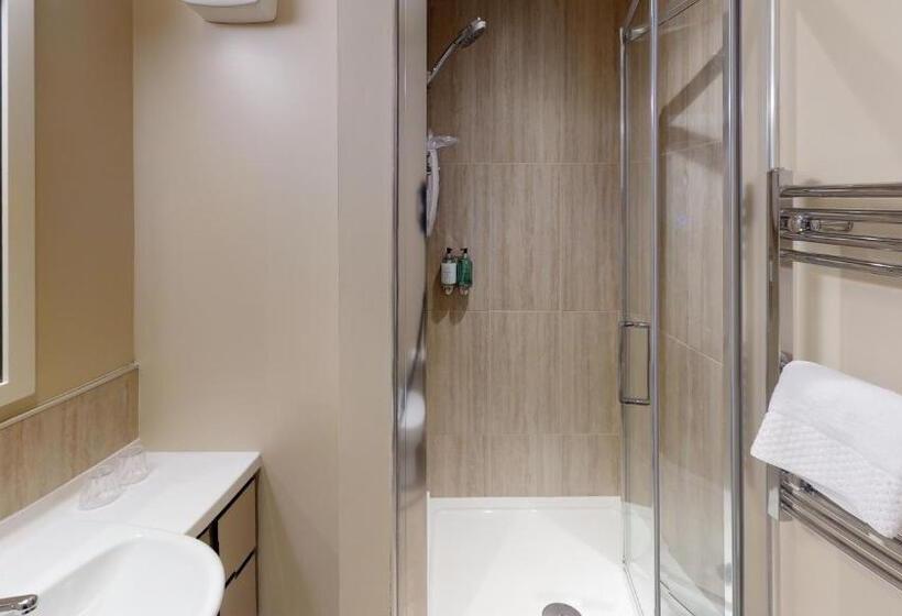 Номер Стандарт, The Coniston Inn   The Inn Collection Group