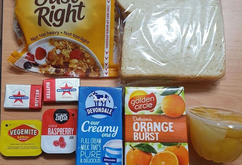 חדר משפחתי, Mountain View Motel